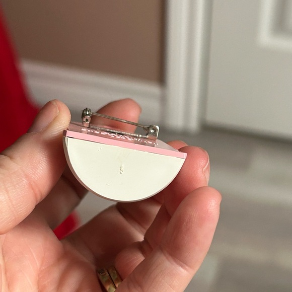 4/$100 Avon vintage 1975 Orange Bird in White Cage brooch 🦜 - Picture 6 of 6